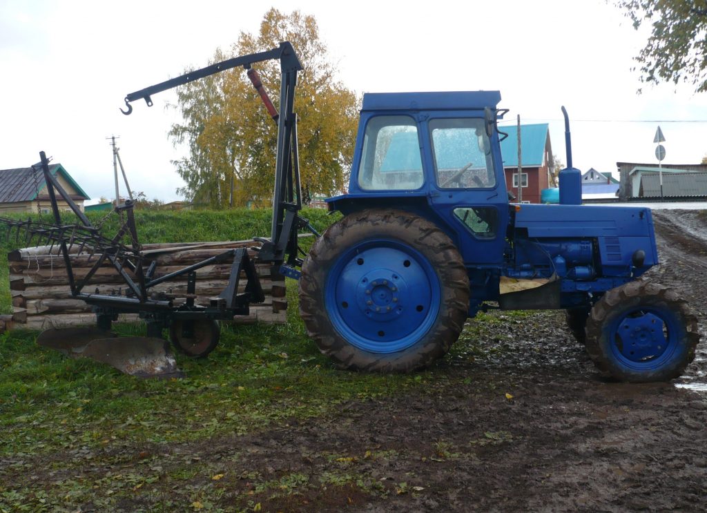 Права на трактор в Видном